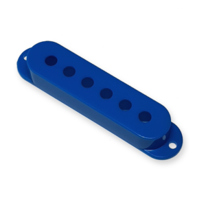 Single coil pickup cover, lichtblauw, spacing 48 mm